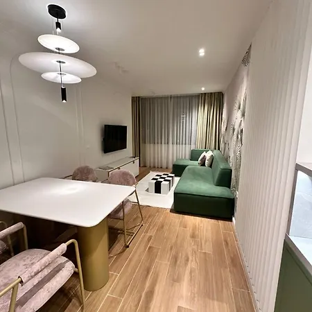 The Golden Luxury Downtown Appartamento *