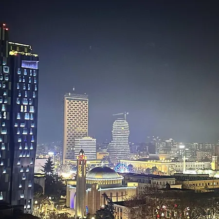 The Golden Luxury Downtown Appartamento Tirana