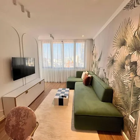 דירה The Golden Luxury Downtown טיראנה